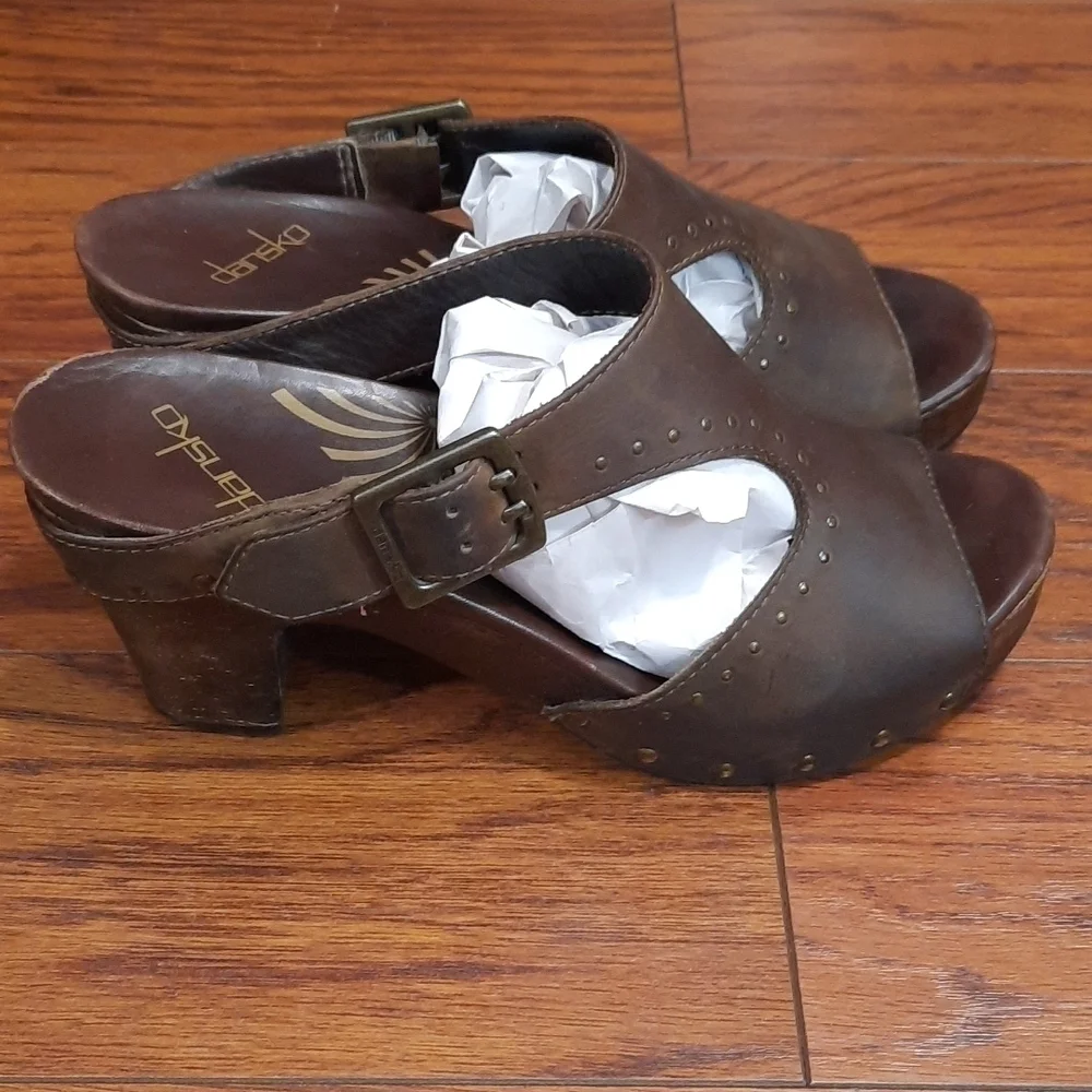 Dansko Ripley Brown Leather Studded Peep toe Sandals - Picture 2 of 7